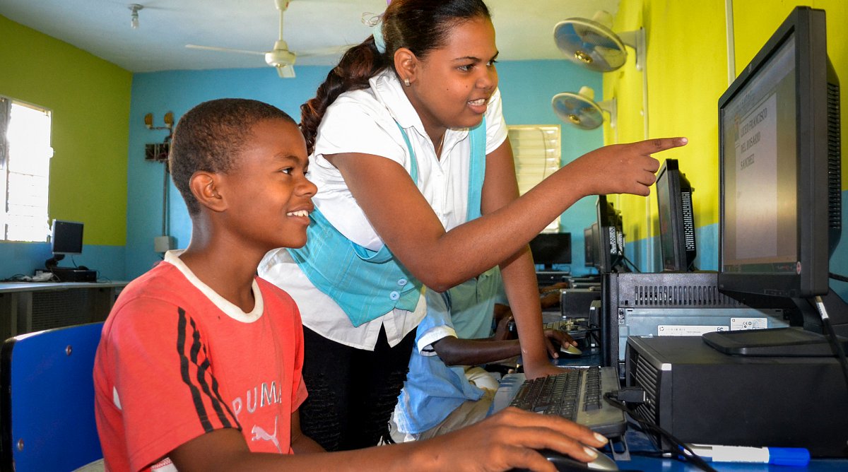 Computerlehrerin in der Dominikanischen Republik