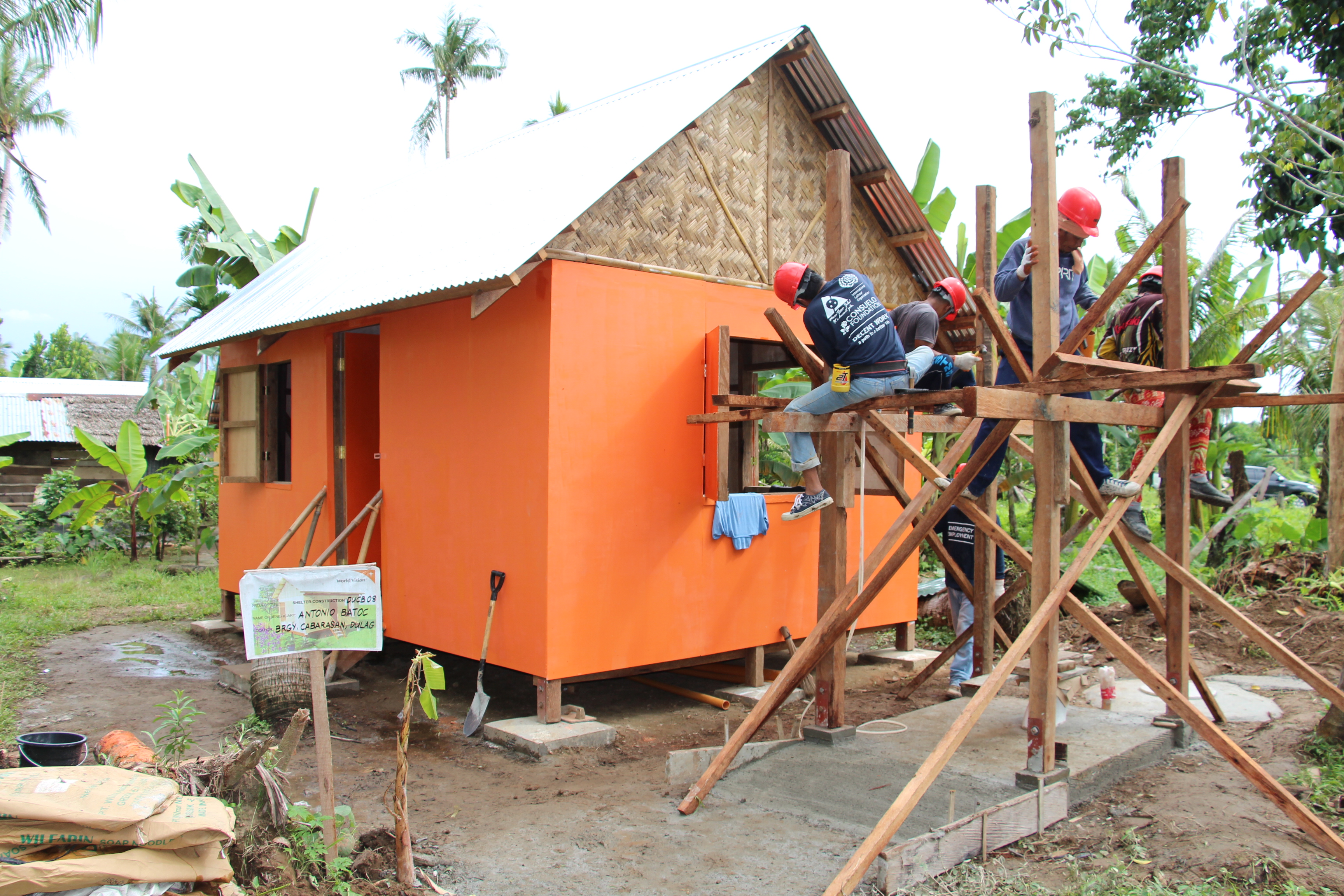 Neue Häuser für die Menschen auf den Philippinen