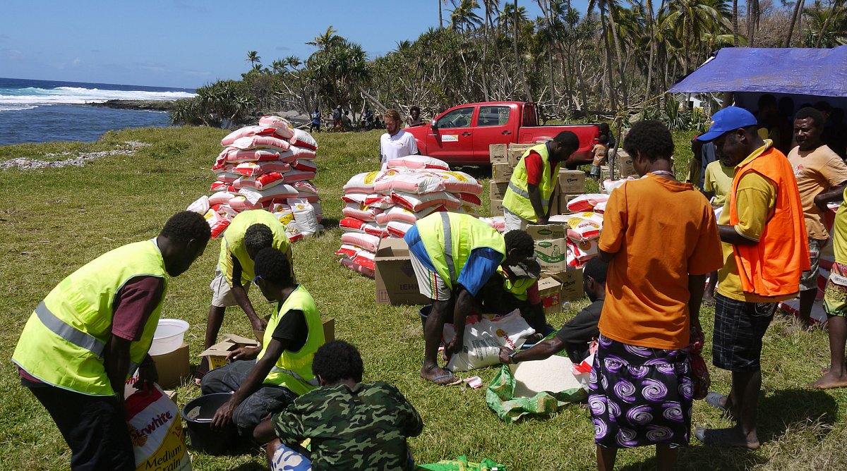 World Vision verteilt Hilfsgüter in Vanuatu