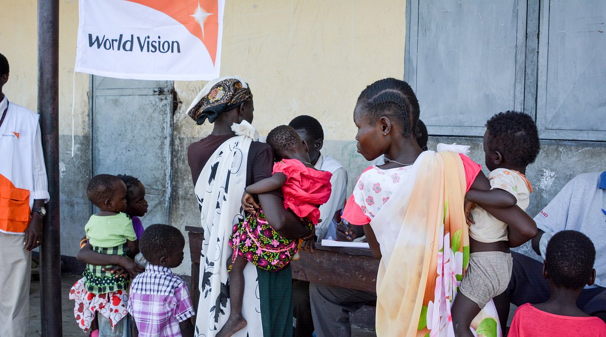 Lebensmittel verteilt World Vision im Südsudan in Zusammenarbeit mit dem World Food Programme (WFP) an die Flüchtlinge