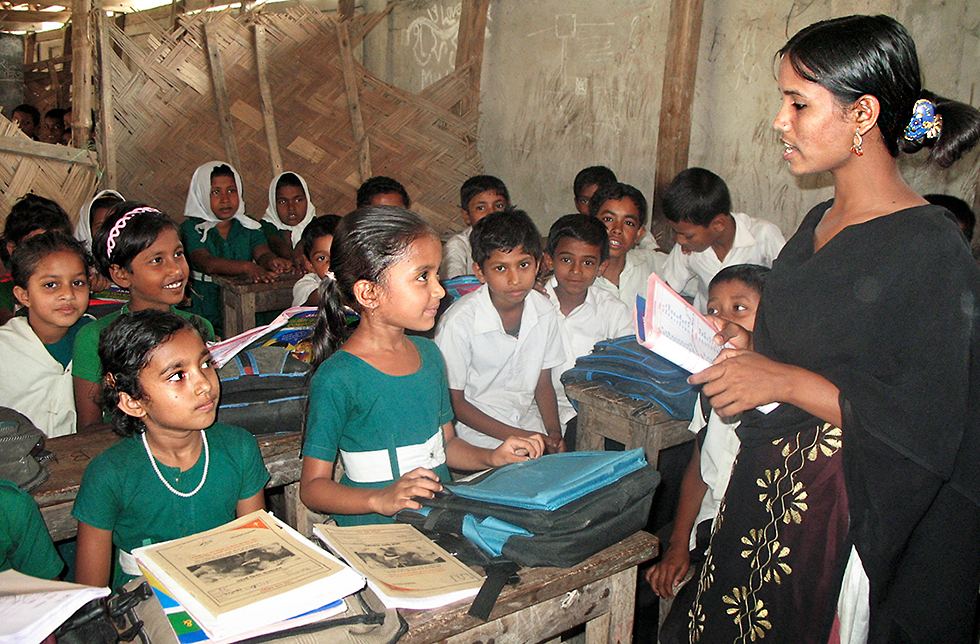 Eine Schulklasse in Ghoraghat, Bangladesch