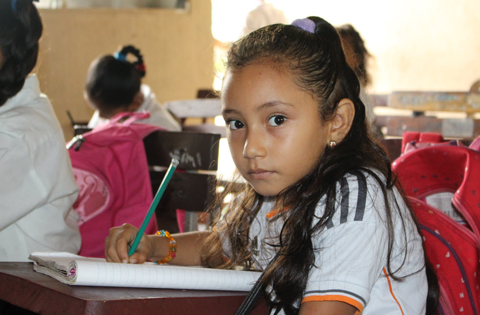 Ein Mädchen im Unterricht Ticuantepe in Nicaragua - World Vision Schweiz