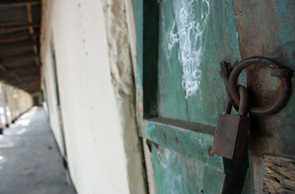 Bangladesch: Die verschlossenen Türen einer Schule.