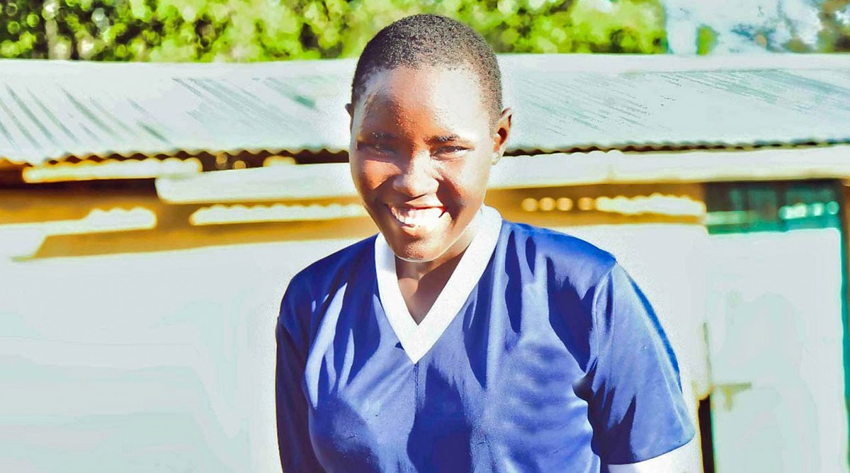 Kenia: Ein Mädchen setzt sich gegen Female Genital Mutilation (FGM) ein.