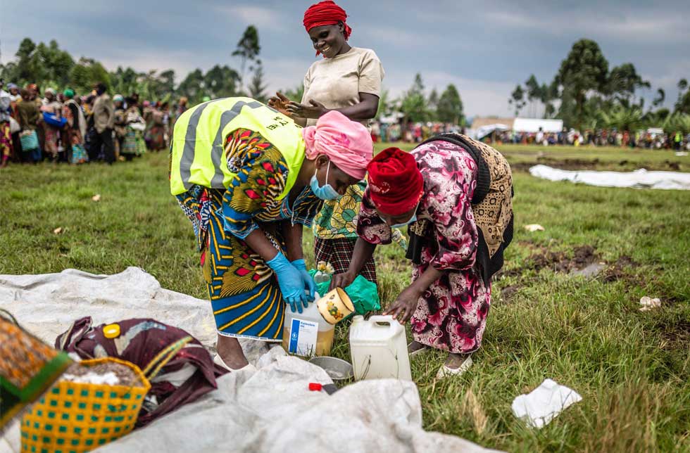 DRC: Nahrungsmittelausteilung für Binnenflüchtlinge.