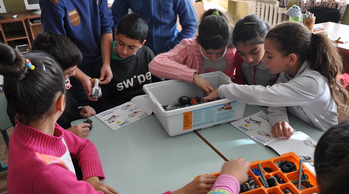 Roboter-Club für Schüler in Armenien