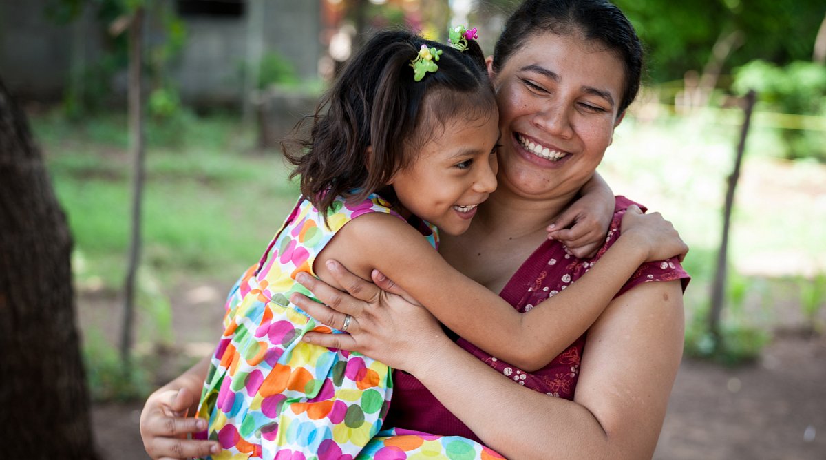 Mutter und Tochter in Nicaragua