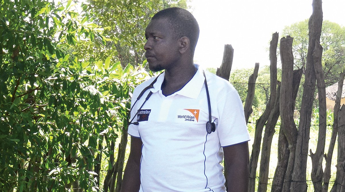 Doktor Matthew Mthunzi, Arzt im Distrikt Matobo in Simbabwe